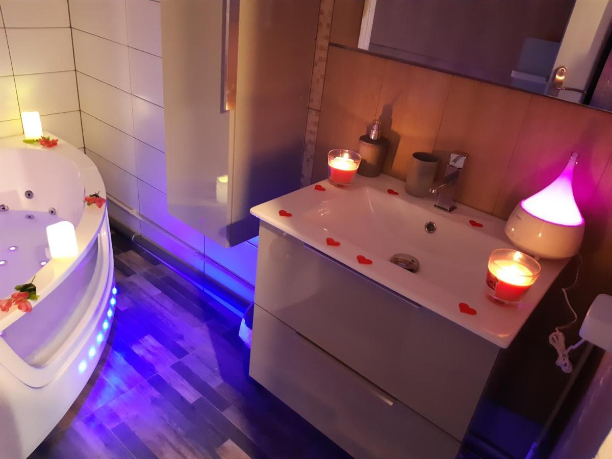 Spa et Sauna Privatif à Biscarosse Plage pour Nuit Romantique balnéothérapie et sauna accessible toute l année dans l appartement petit dejeuner et repas en option reglement sur place Biscarrosse Esterno foto